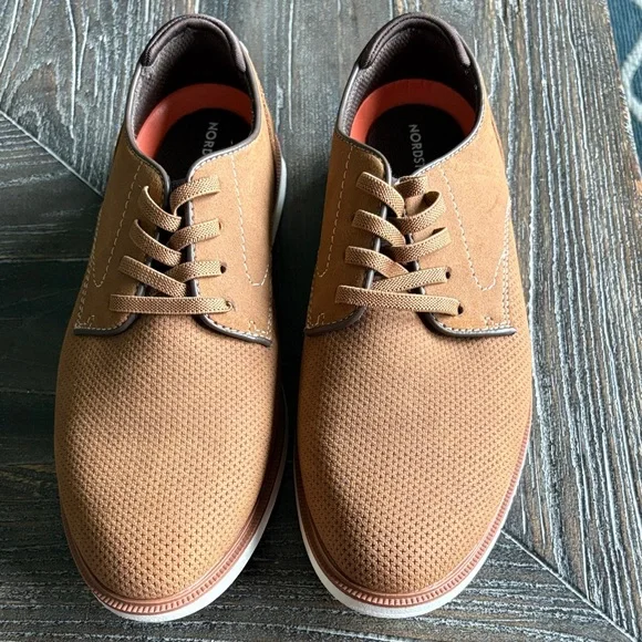 Nordstrom Boys Brown Slide In Oxfords Sz 4 NWT - Picture 1 of 5